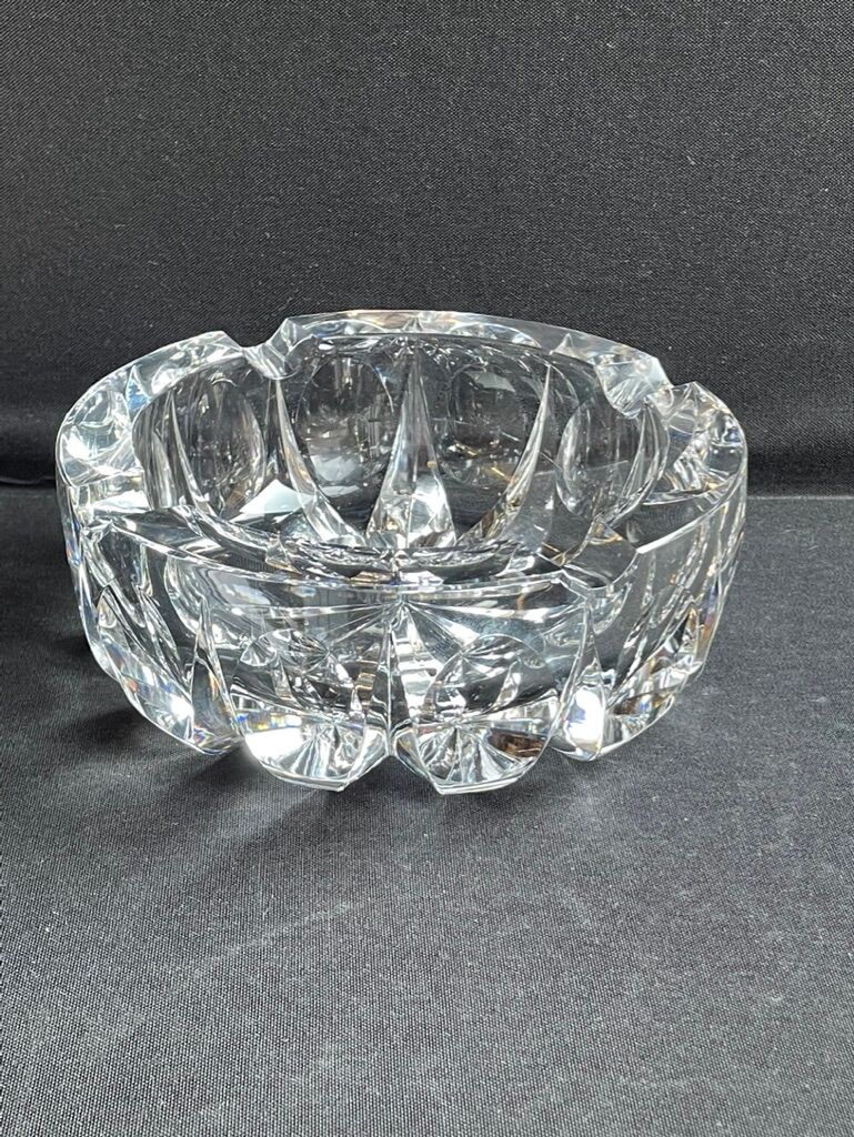 Cut crystal ashtray Saint Louis