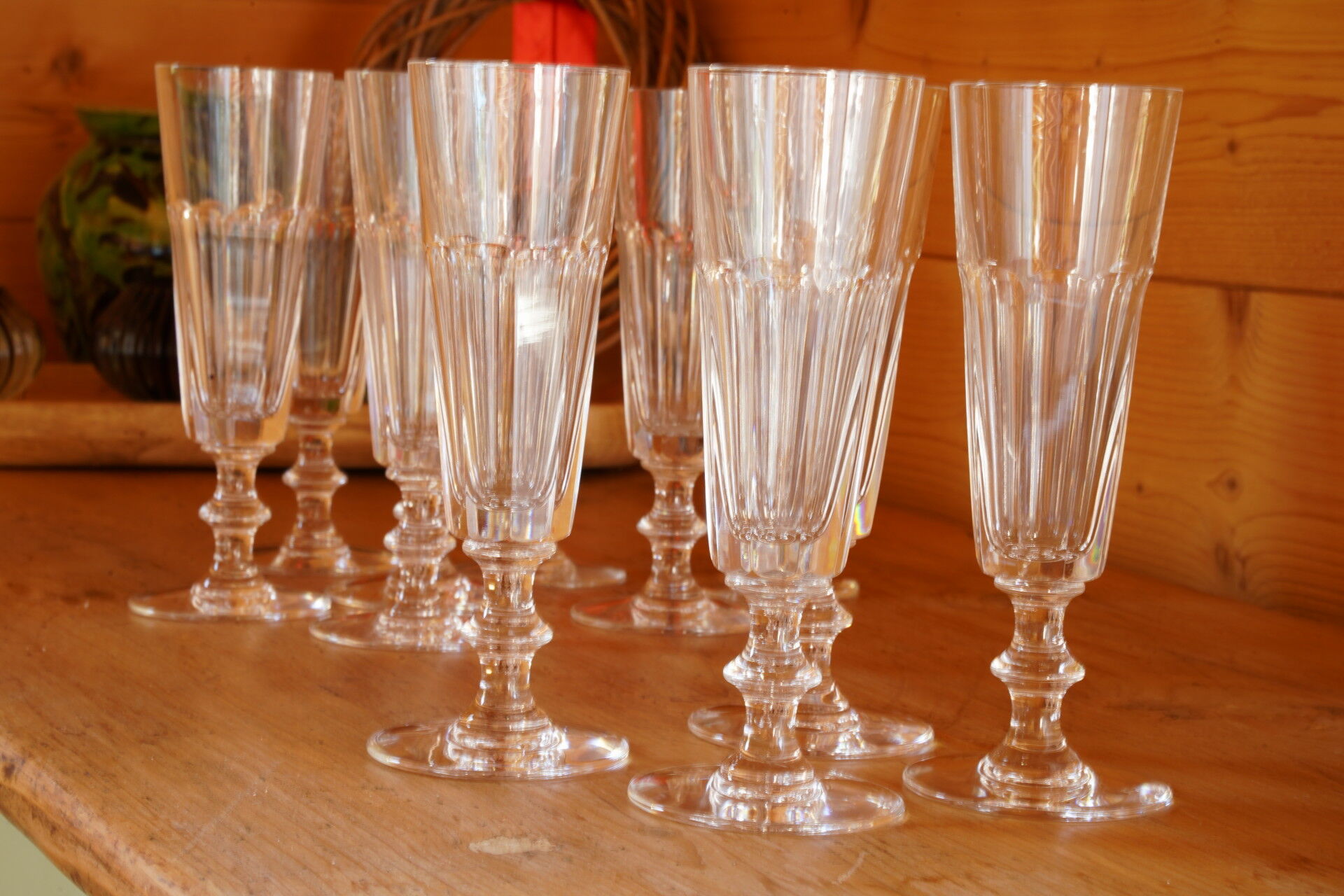 Ensemble de 11 flûtes cristal de Saint-Louis - Modèle Caton
