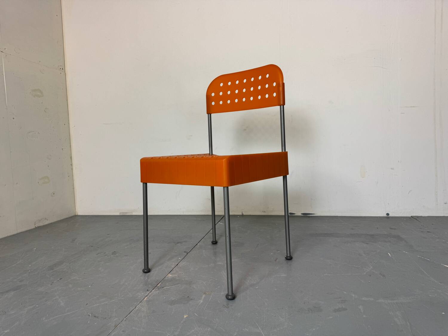 Iconic Italian design Orange Box Chair by Enzo Mari for Aleph Alantide