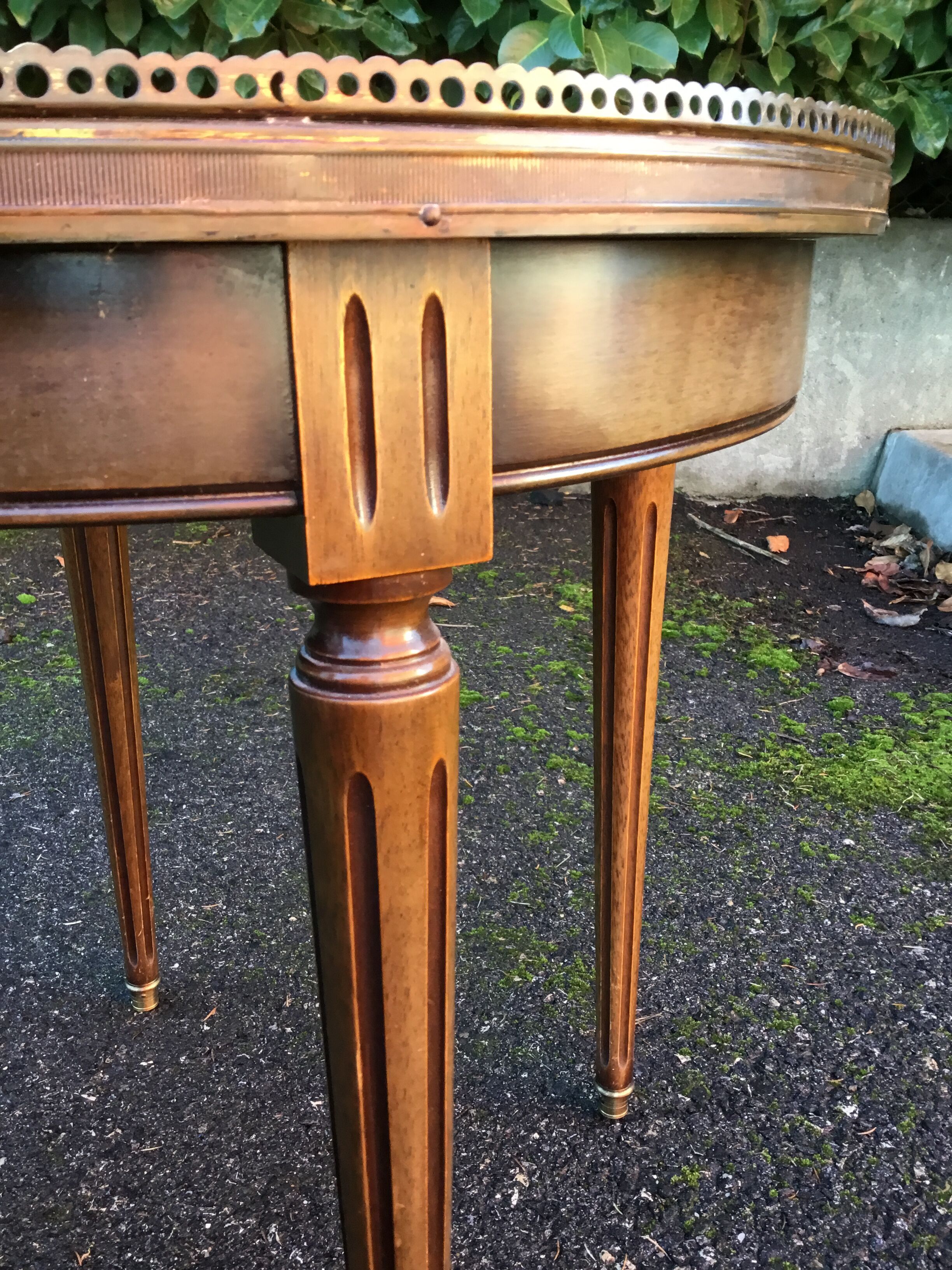 Hot water bottle coffee table