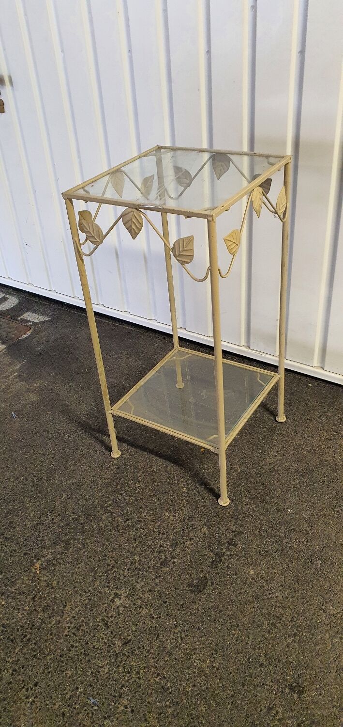Wrought iron metal pedestal table