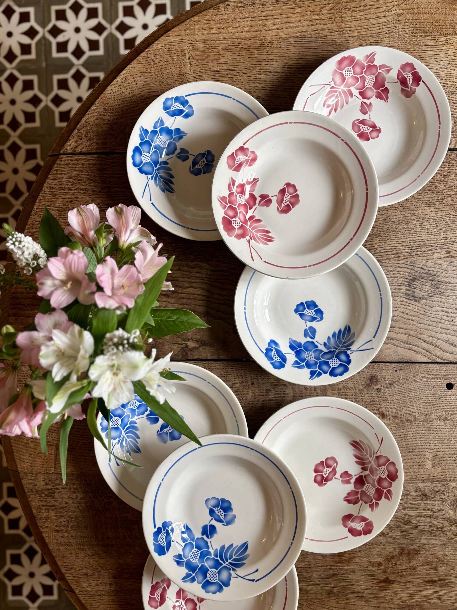 Set of 8 vintage deep plates, Edmond de Saint Amand -