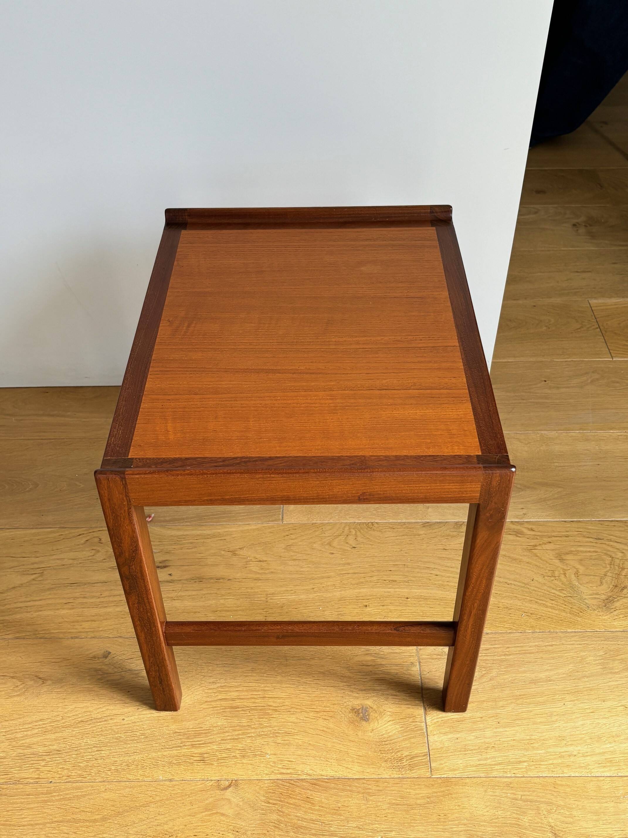 table de chevet ou d'appoint teck et palissandre - Suède années 50/60