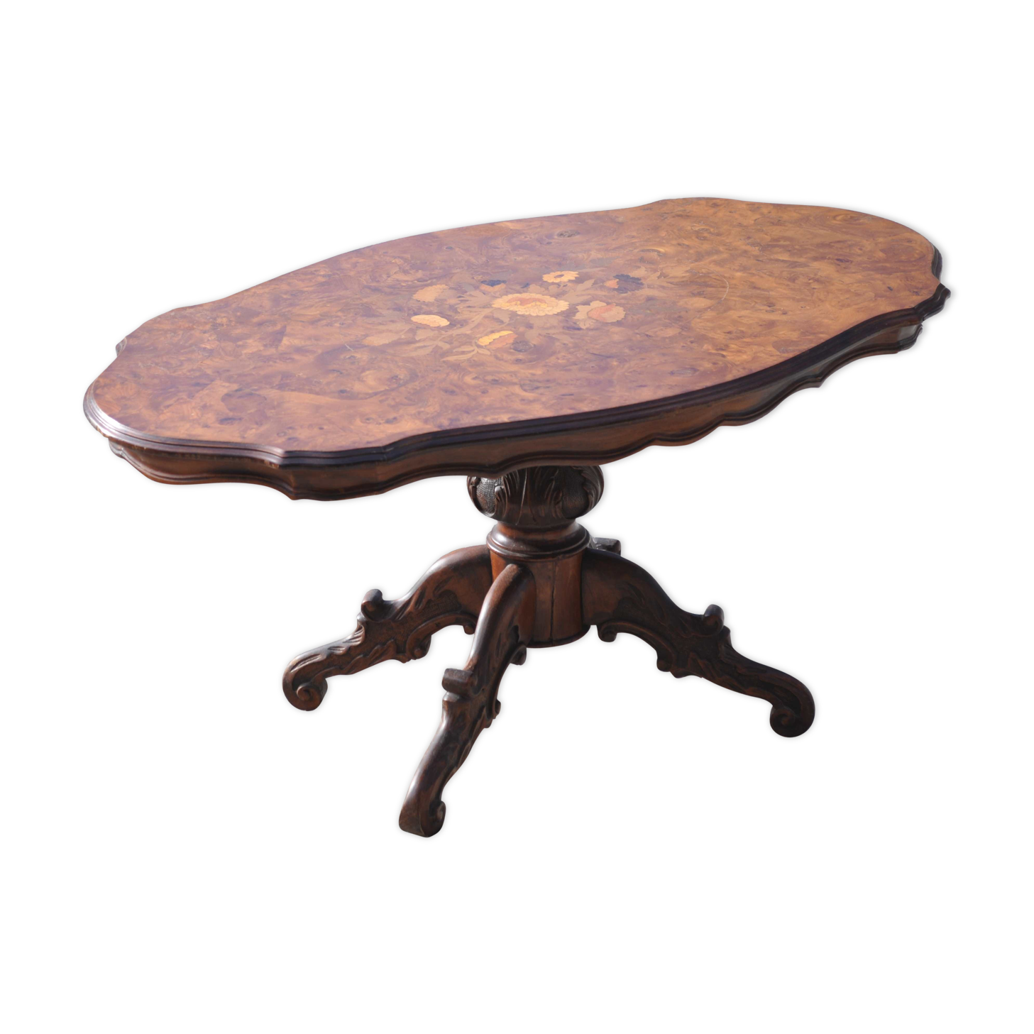 Table marquetee Rubus violin