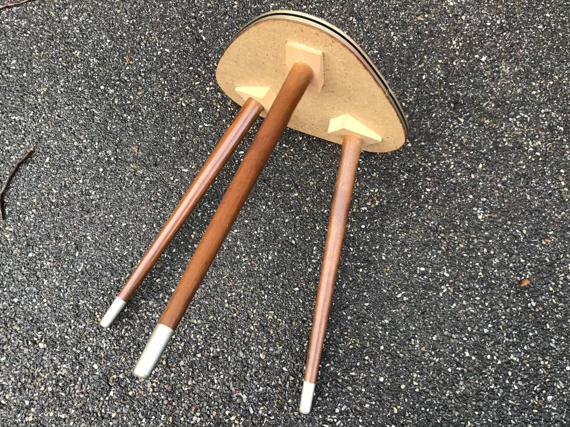 Mid century coffee table french cocktail vintage design 1960 scandinavian tripod