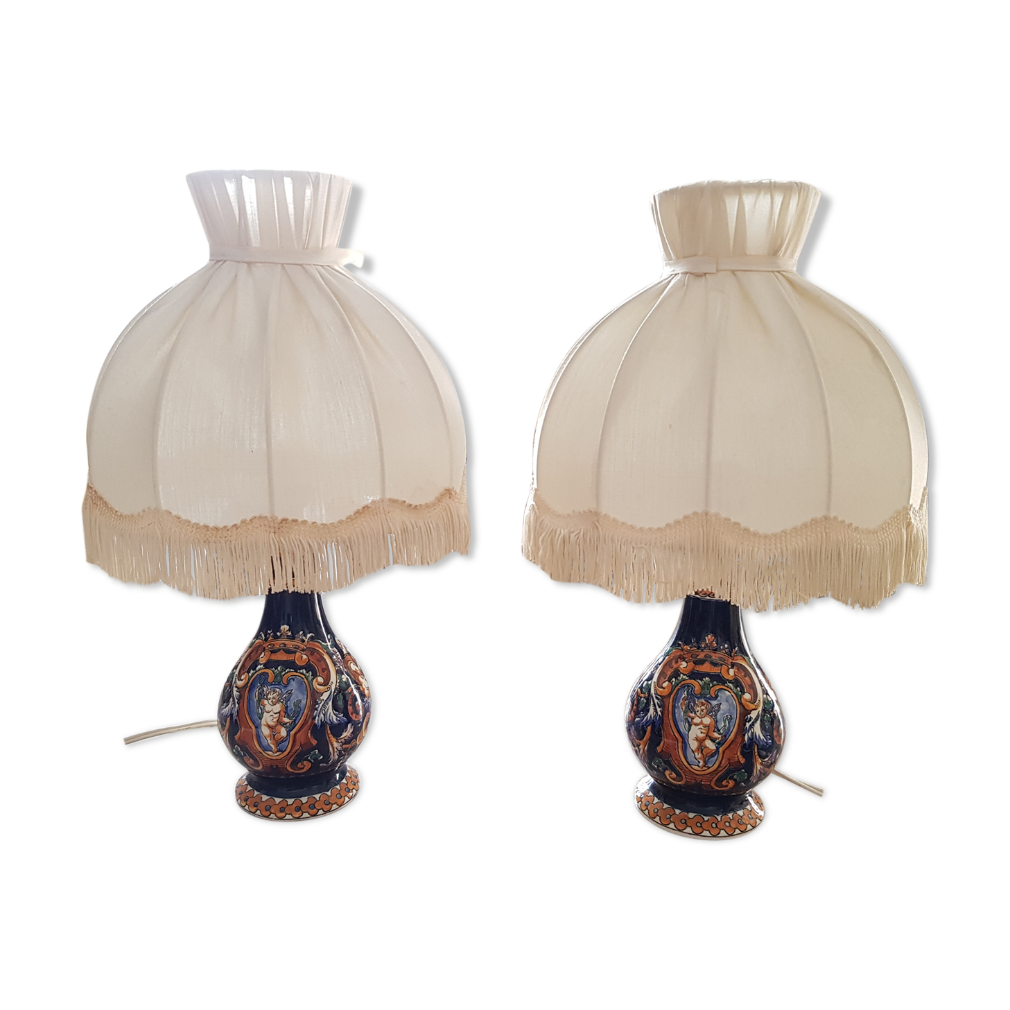 Lot 2 lamps Gien renaissance