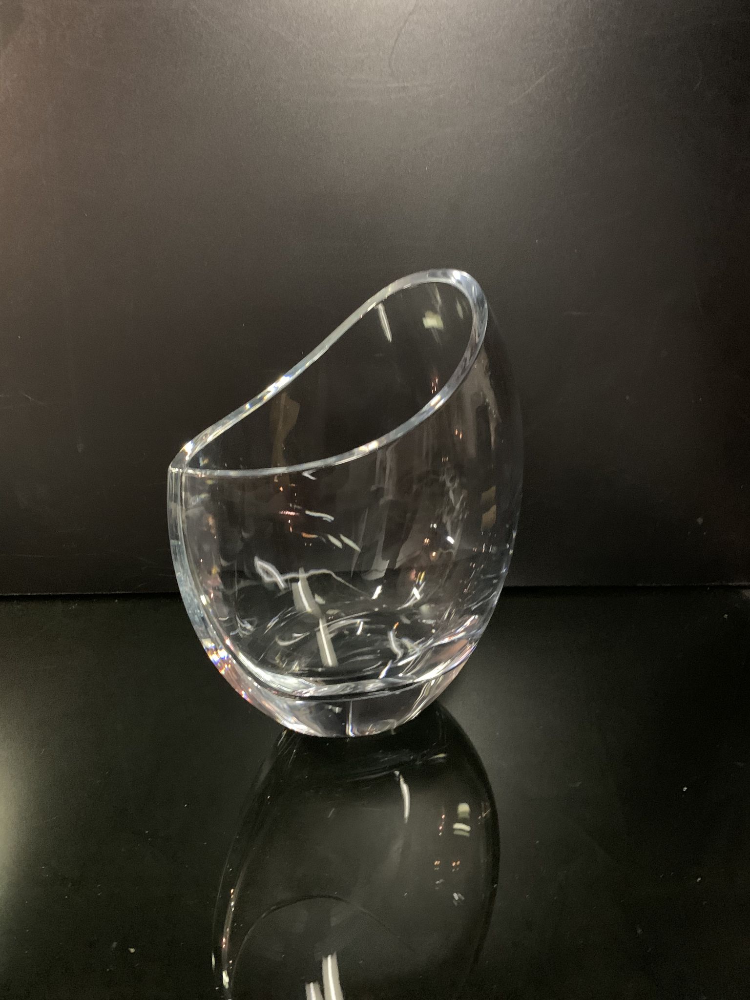Christofle , vase en verre asymétrique