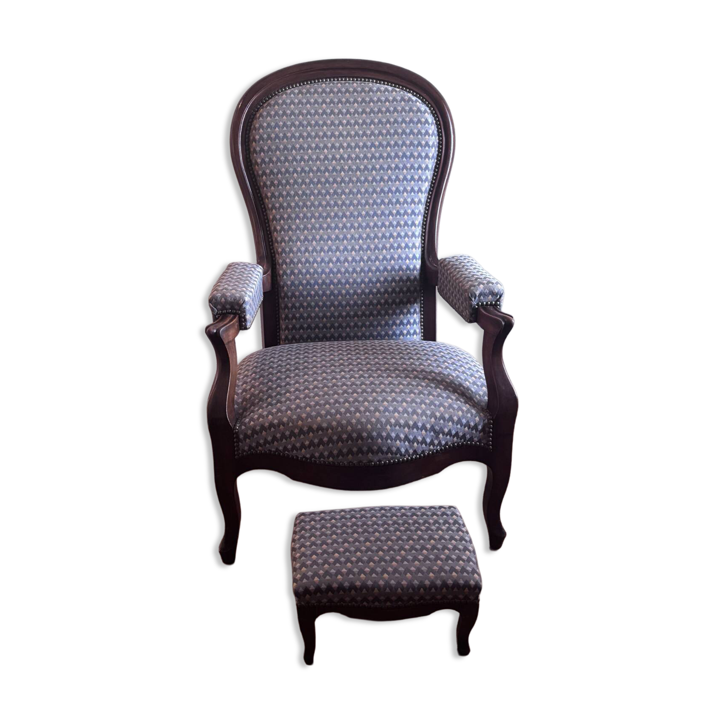Ensemble fauteuil Voltaire à système inclinable et son repose-pied