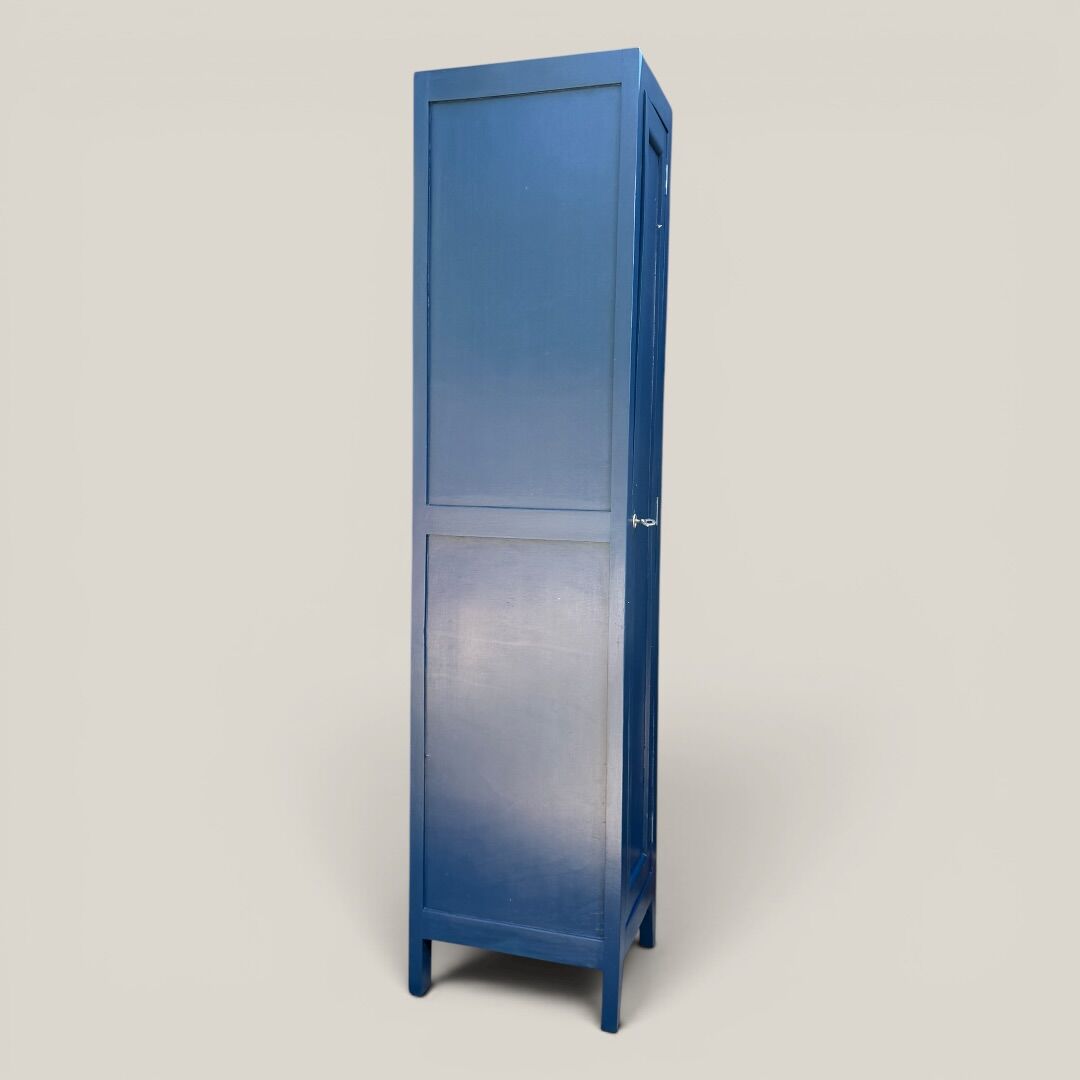 Parisian wardrobe blue column 1940