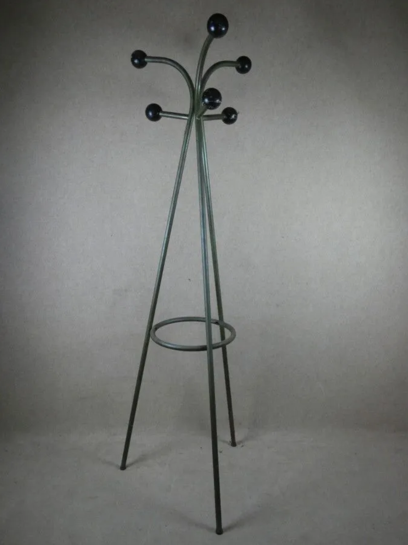 Indus/Vintage tripod coat rack