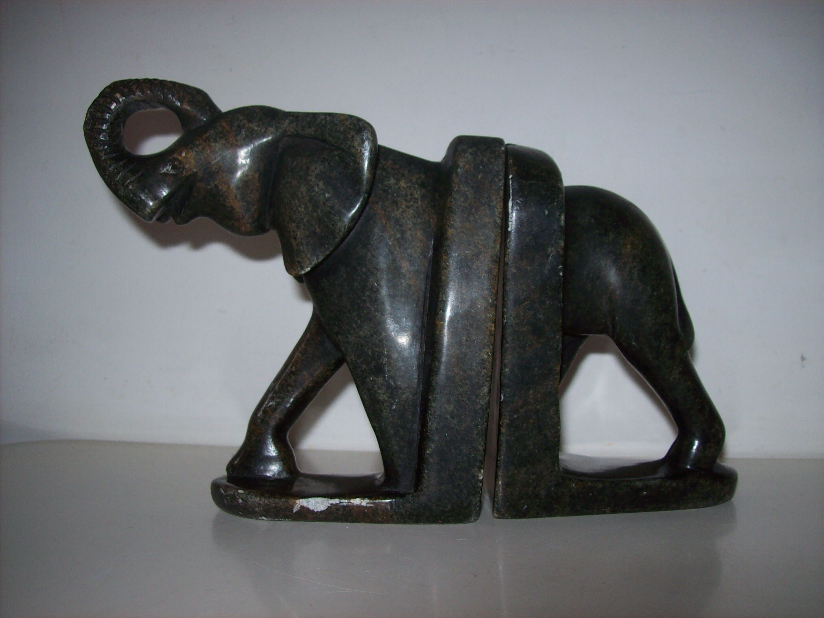 Pair of bookends elephants