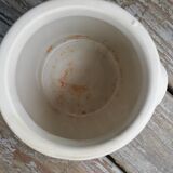 Sandstone ear pot