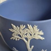 Service thé Wedgwood en biscuit bleu et blanc