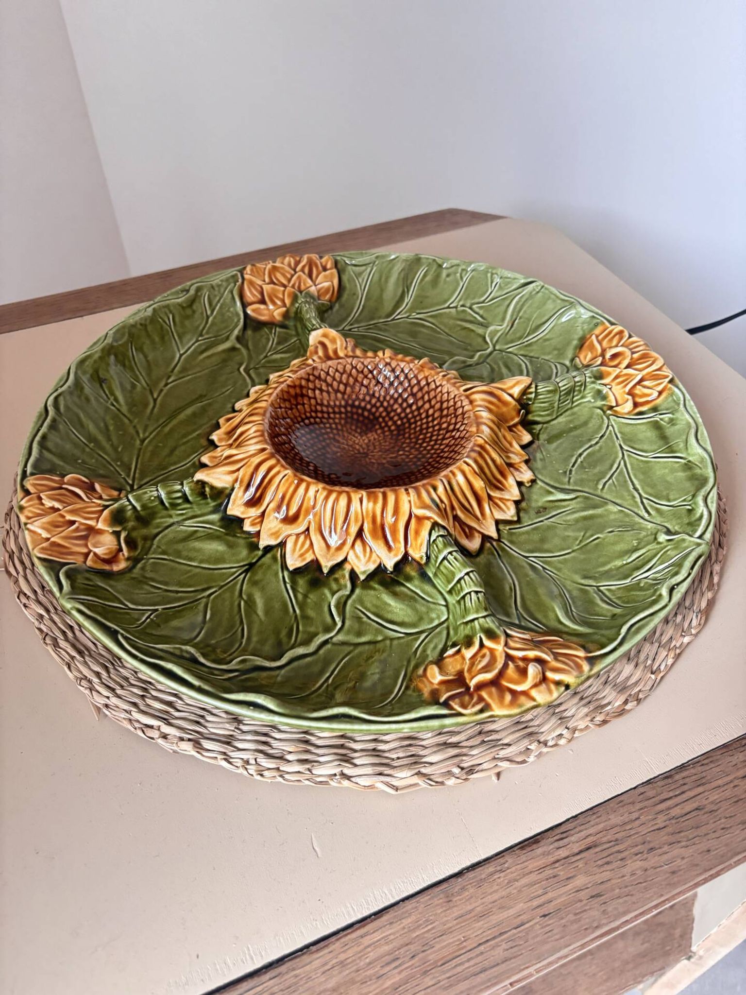 Sunflower plate slipware