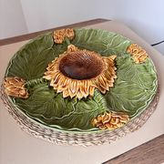 Sunflower plate slipware
