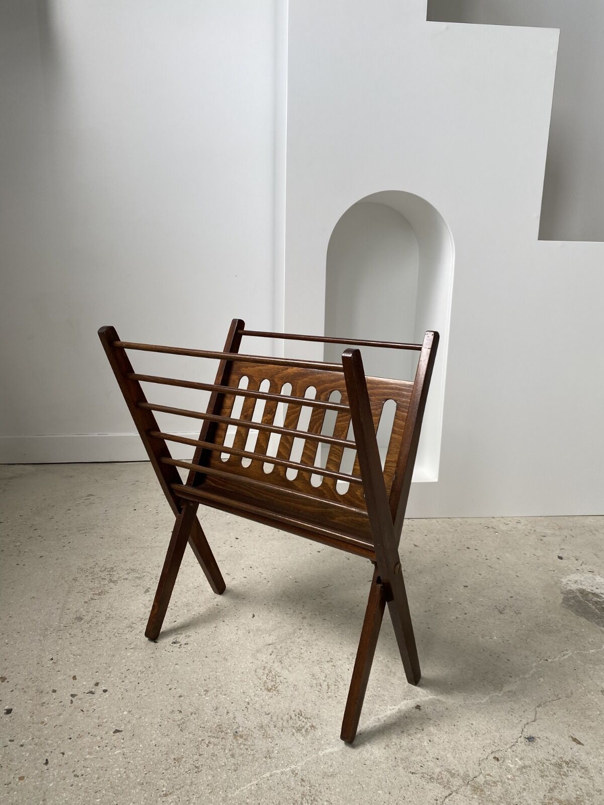 Magazine holder  design Cees Braakman edition Pastoe