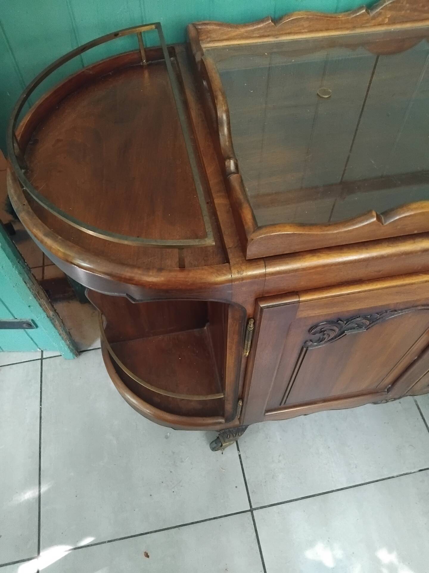 Trolly bar