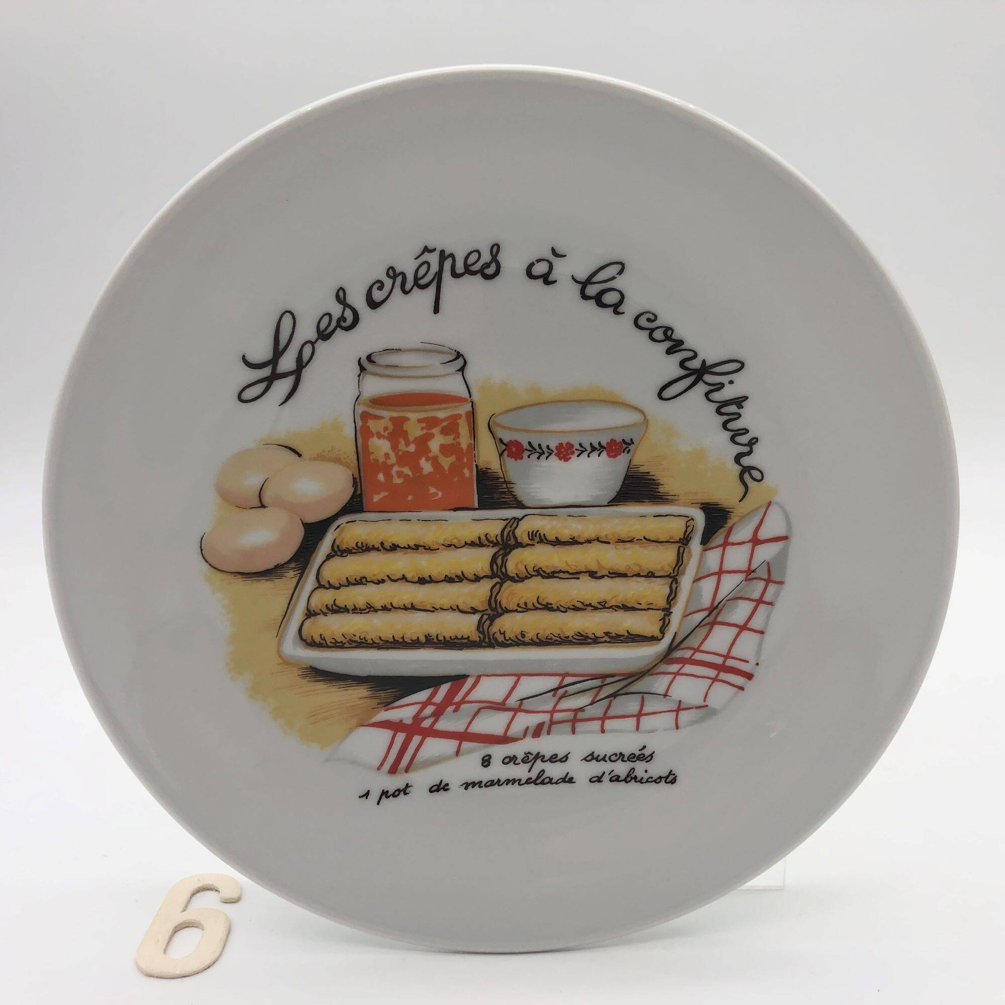 6 Crepe plates and its dish, in porcelain.