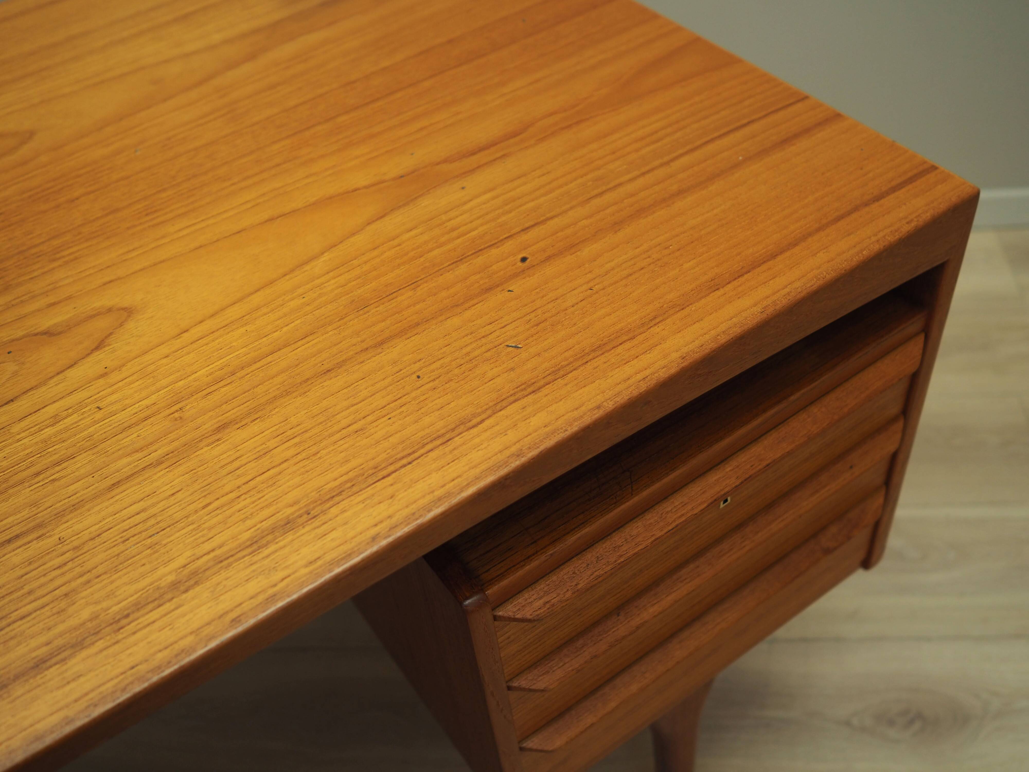 Teak desk, Danish design, 1960s, designer: Vald Mortensen, production: Oden