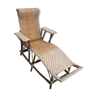 Old wood rattan chaise longue