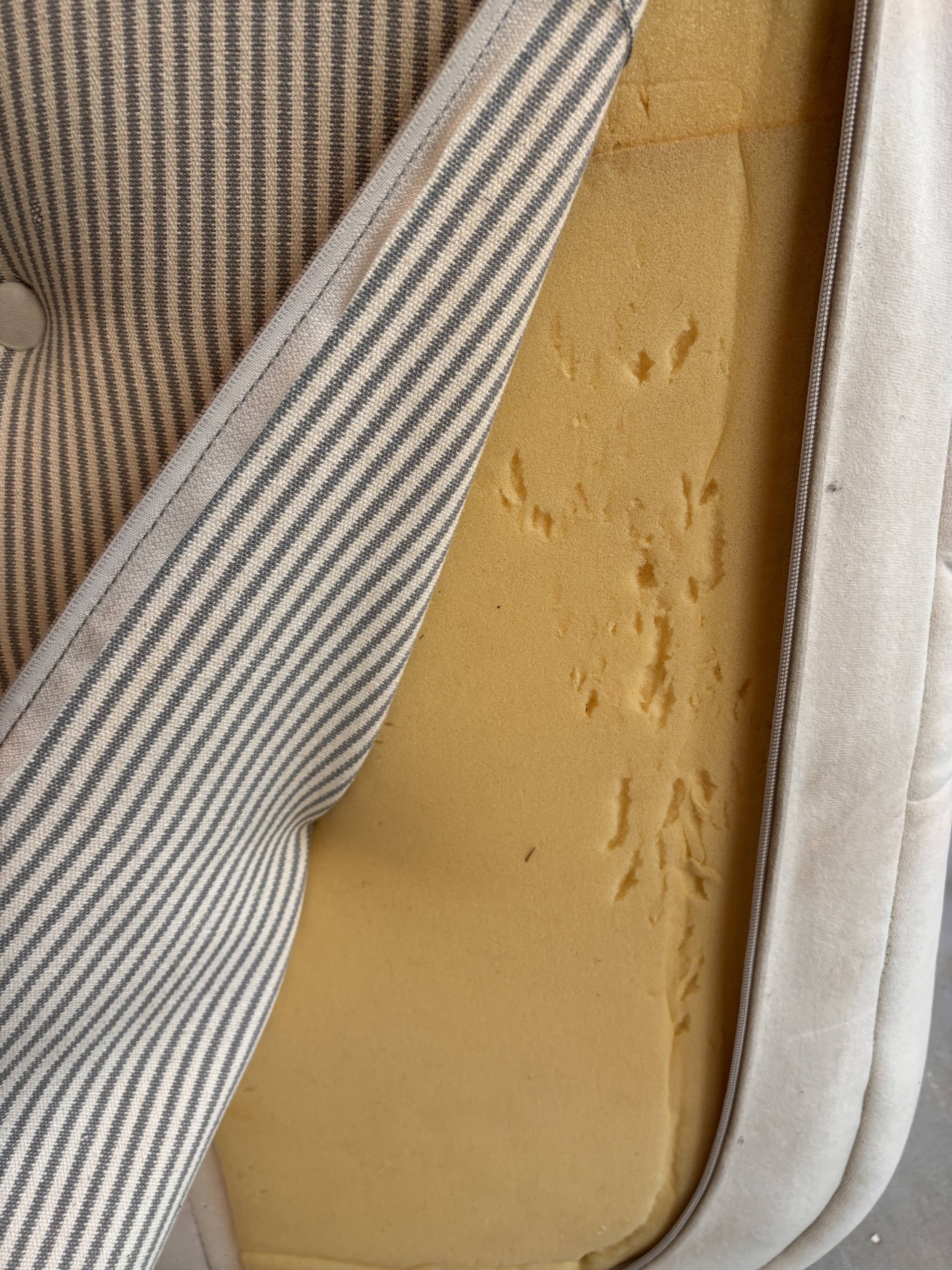 Canapé moyen togo par Michaële Ducaroy pour ligne Roset