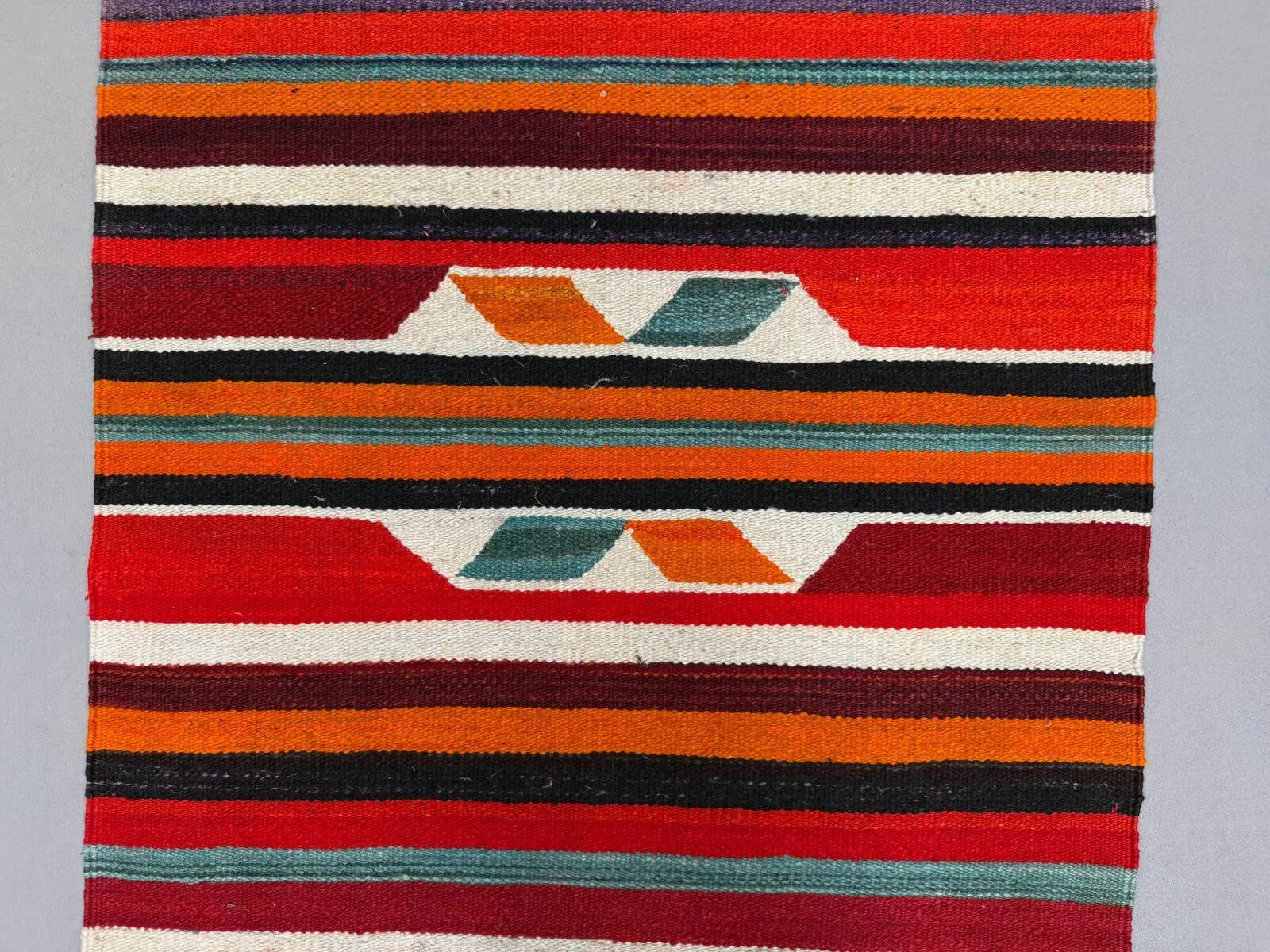Turkish kilim runner 310x91 cm, vintage kelim rug, long and narrow 2513