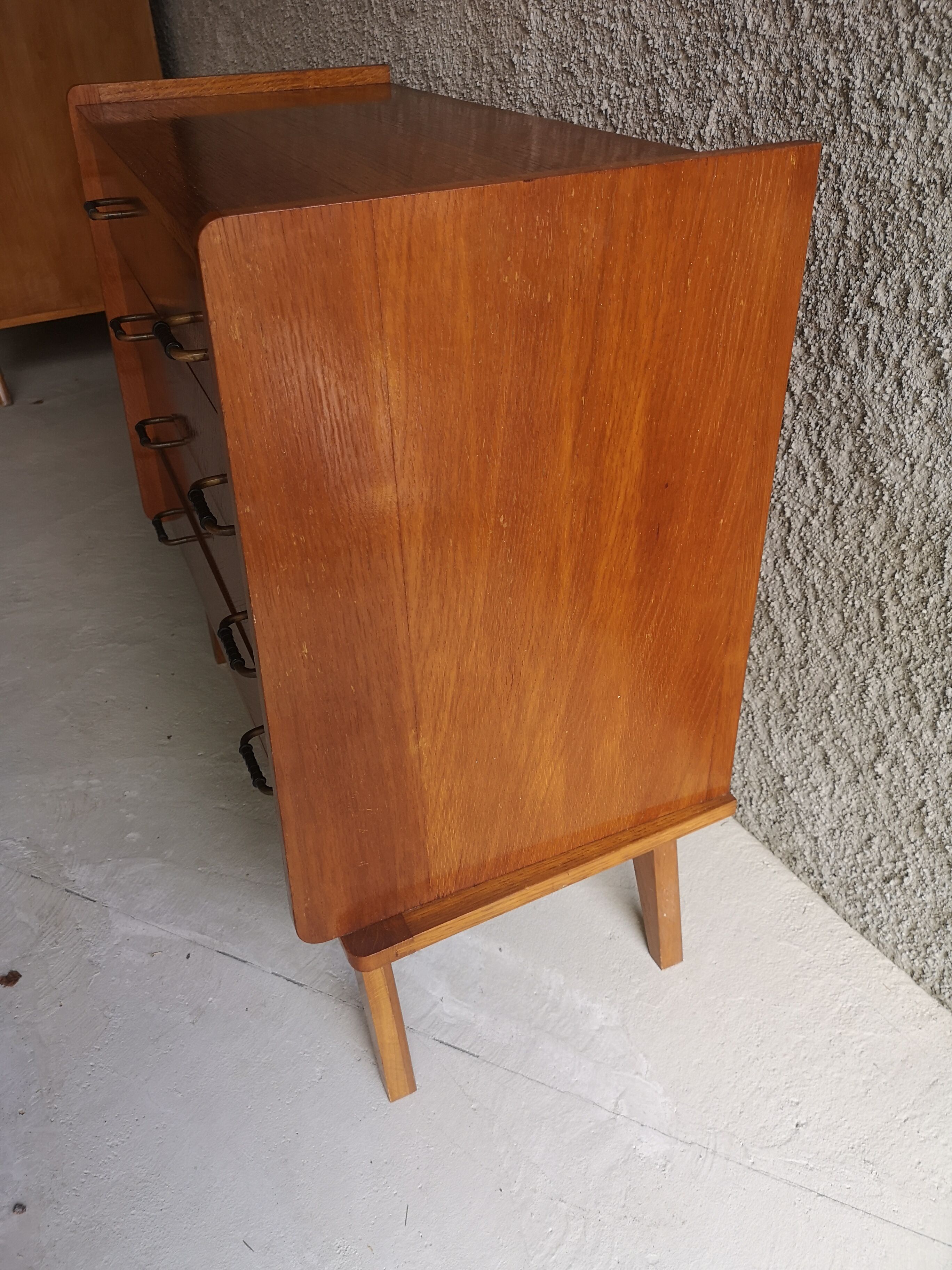 Commode scandinave