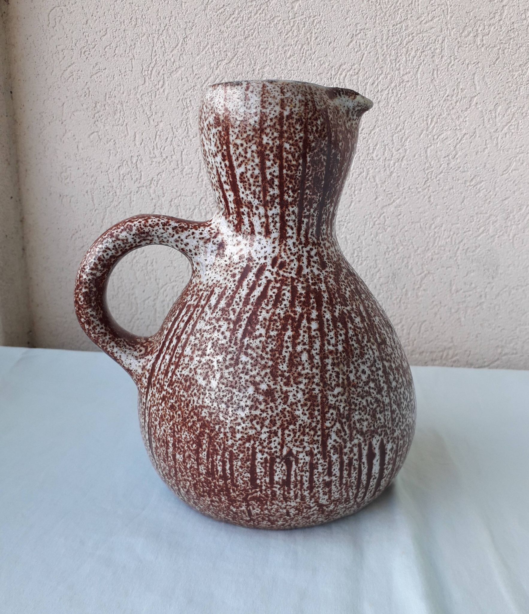 Ceramic jug Accolay