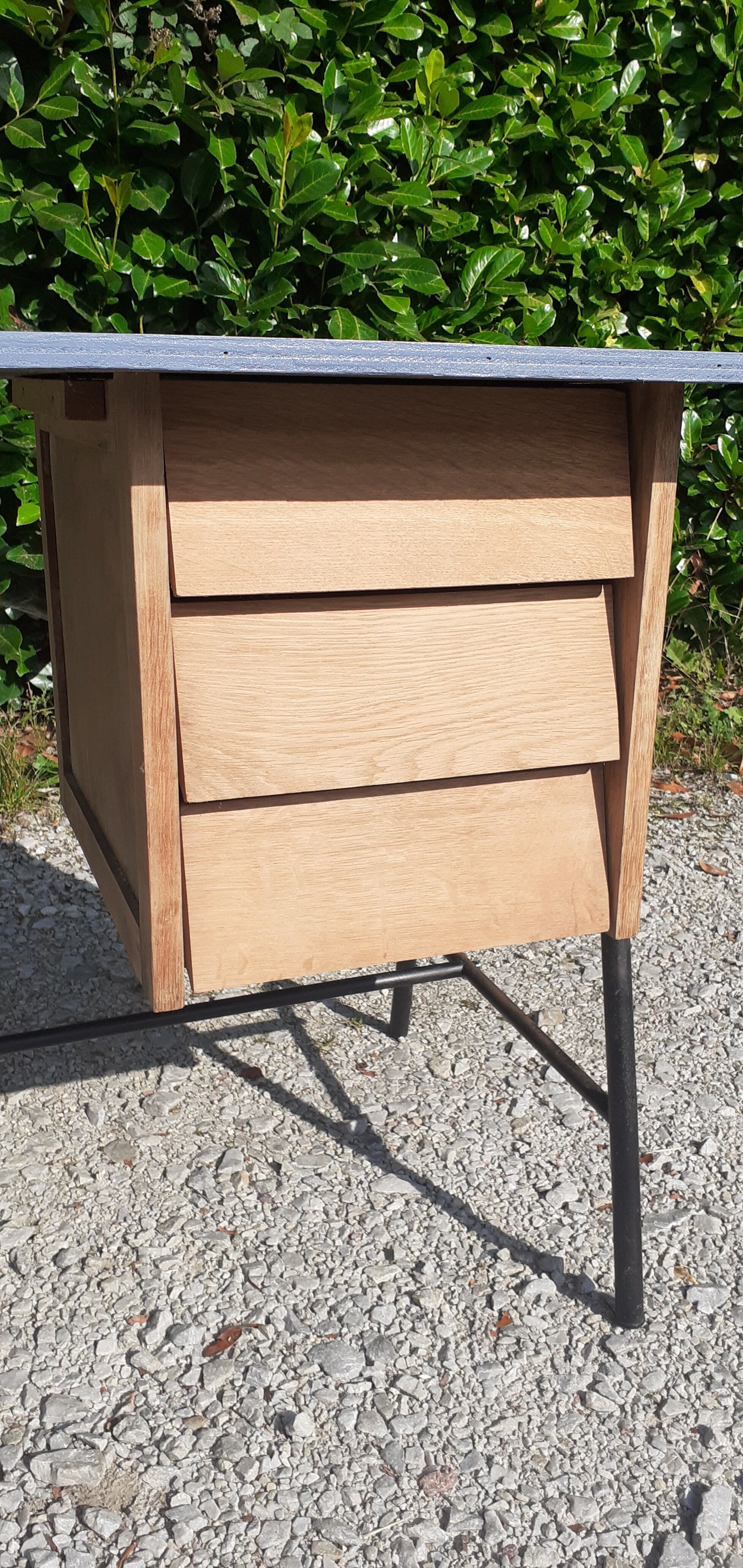 Desk 3 drawers wood and black metal year 50 vintage