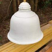 Suspension neuve alix d. reynis en porcelaine de limoge