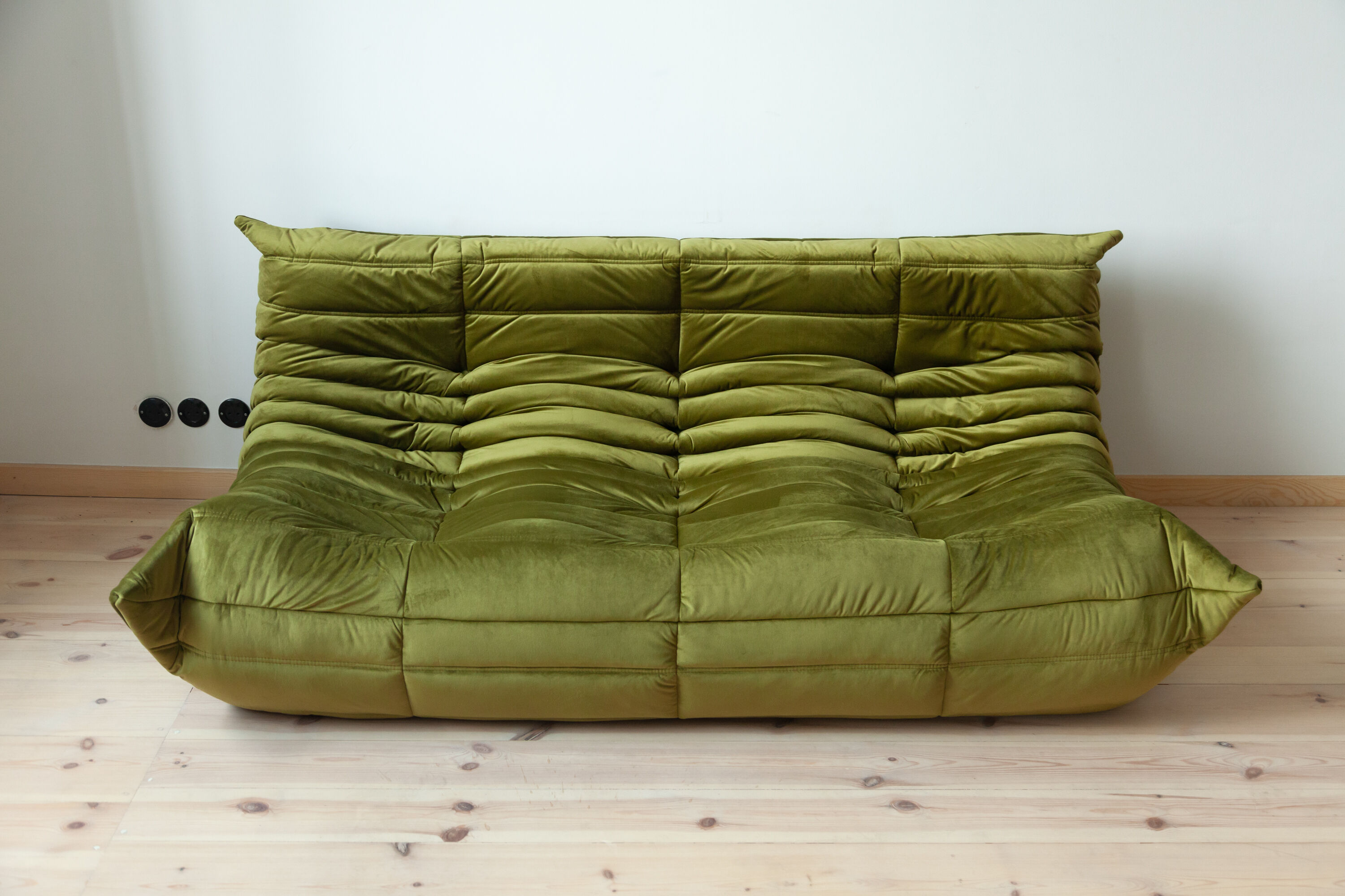 Togo sofa set model designed by Michel Ducaroy 1973