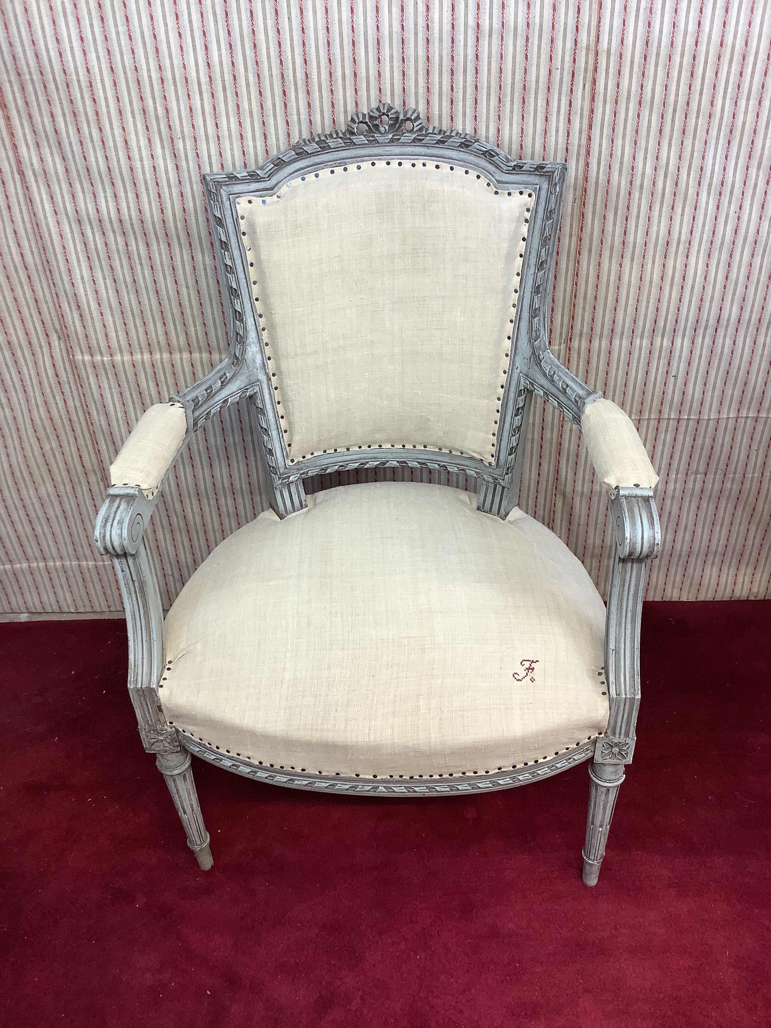 Armchair Cabriolet old Louis XVI style completely renovated