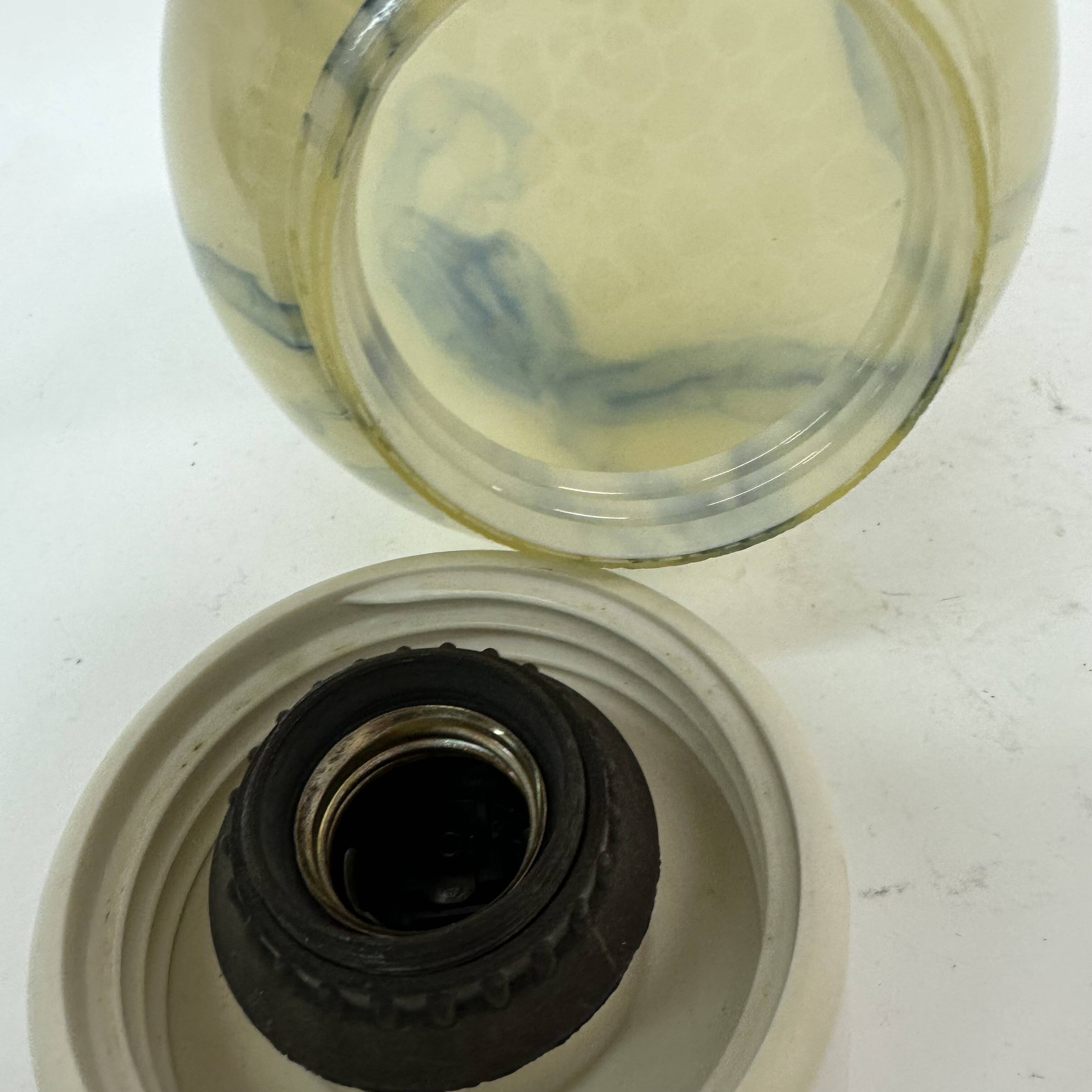 Plafonnier en verre marbré art déco Thabur, années 1930, Pays-Bas