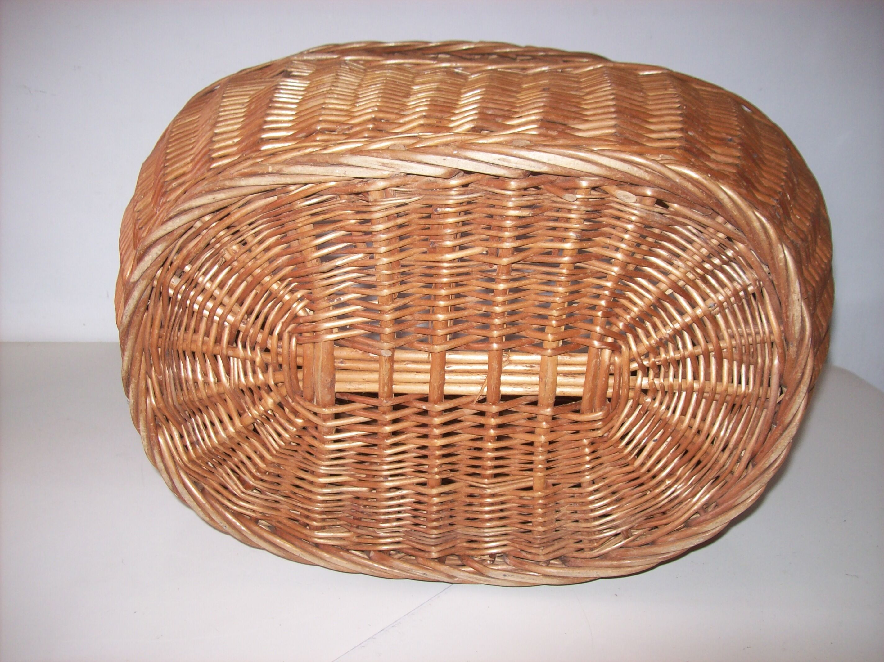 Wicker basket