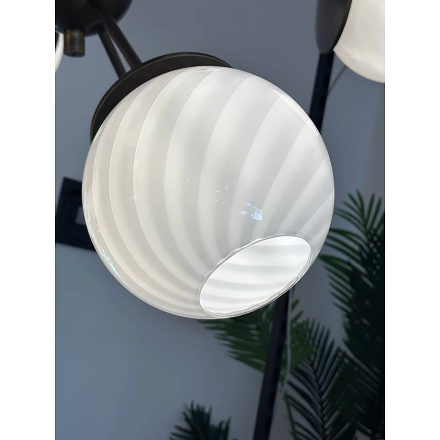 Italian Burnished Sputnik Chandelier in Milky-White Swirl Style Murano Glas