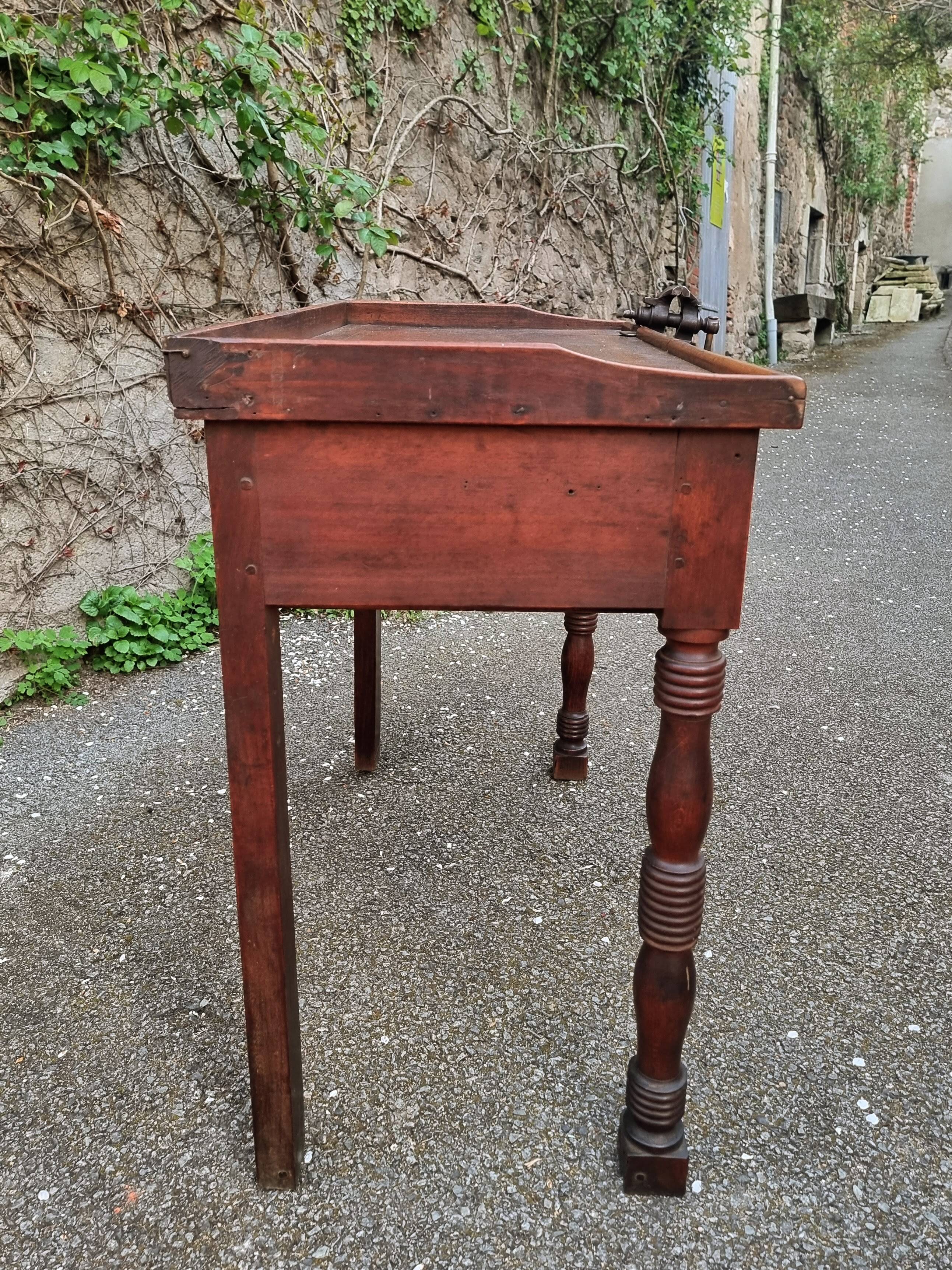 French antique watchmaker's bench – Table with drawers, vice, and original sliding leather surface – circa 1900