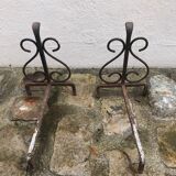 Paire de chenets en fer forgé
