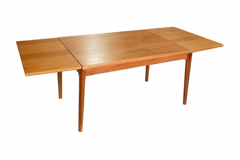 GRETE JALK table with extensions