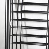 Tomado floor shelf in shades of gray