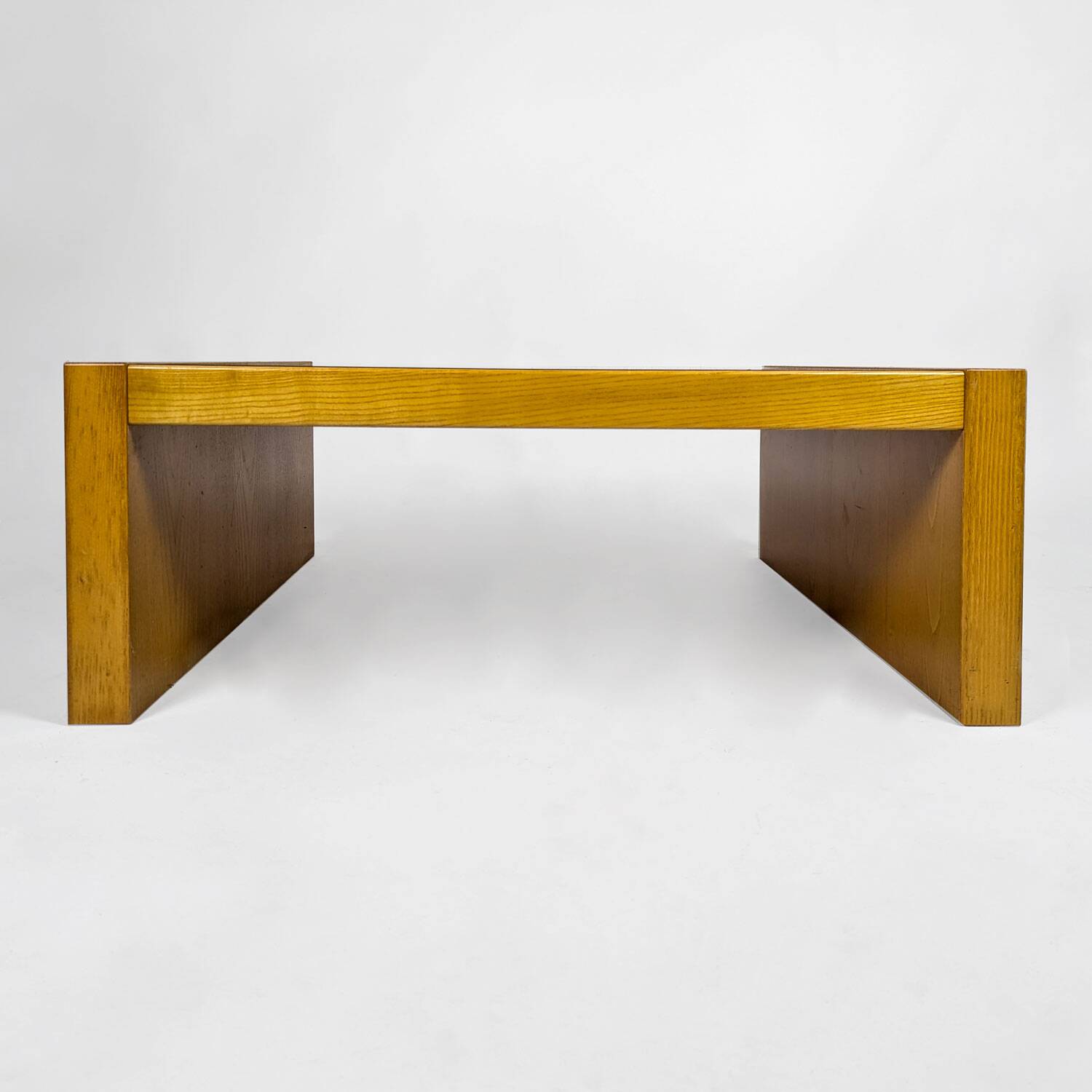 Table basse italienne en frêne, 1970