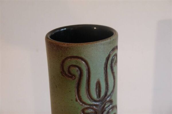 Vase rouleau en ceramique de jean varoqueux 1960