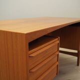 Teak desk, Danish design, 1960s, designer: Vald Mortensen, production: Odense