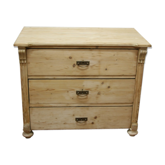Polish classical Dresser