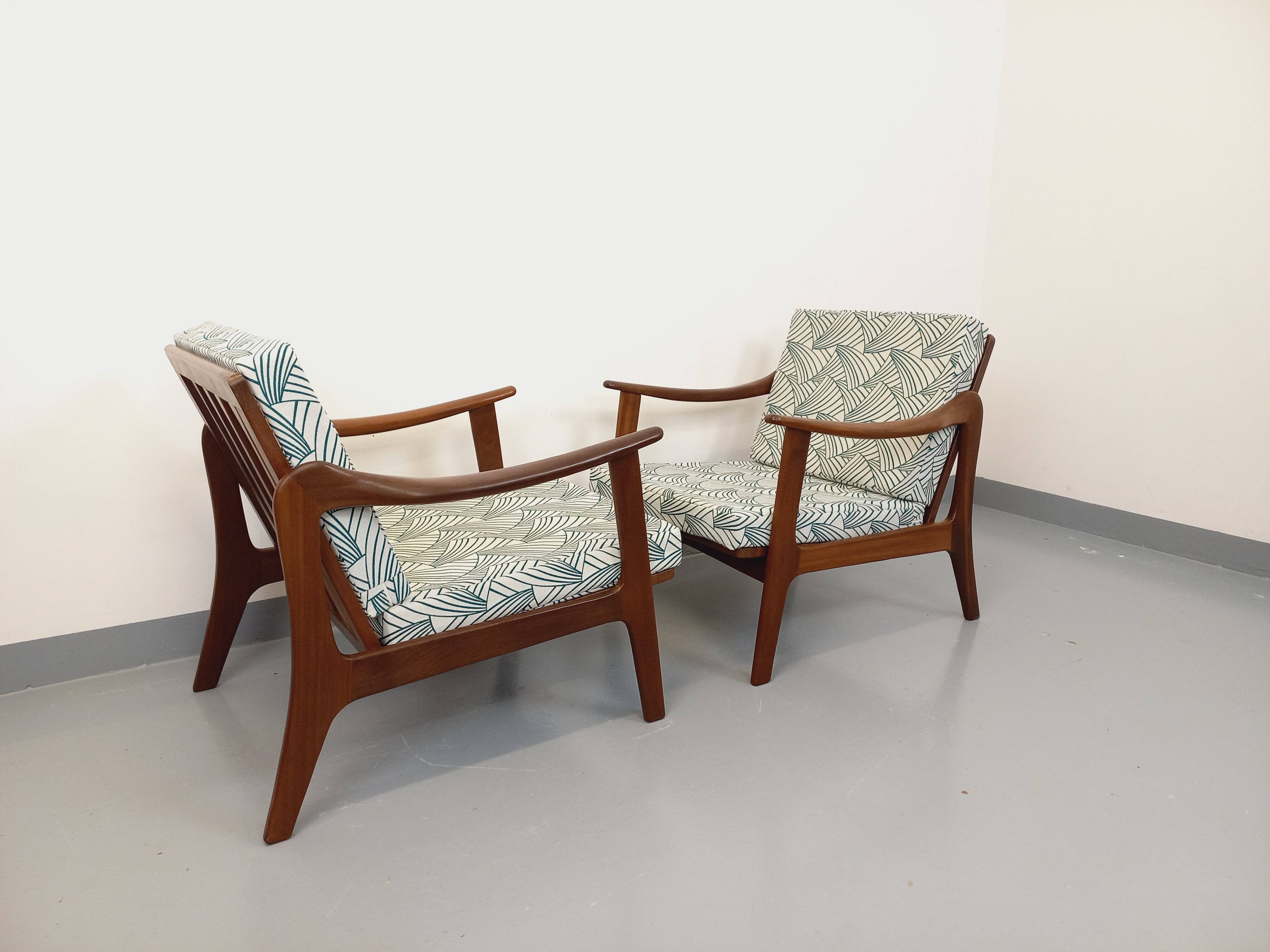 Pair of vintage Scandinavian Arne Wahl Iversen armchairs for Komfort teak