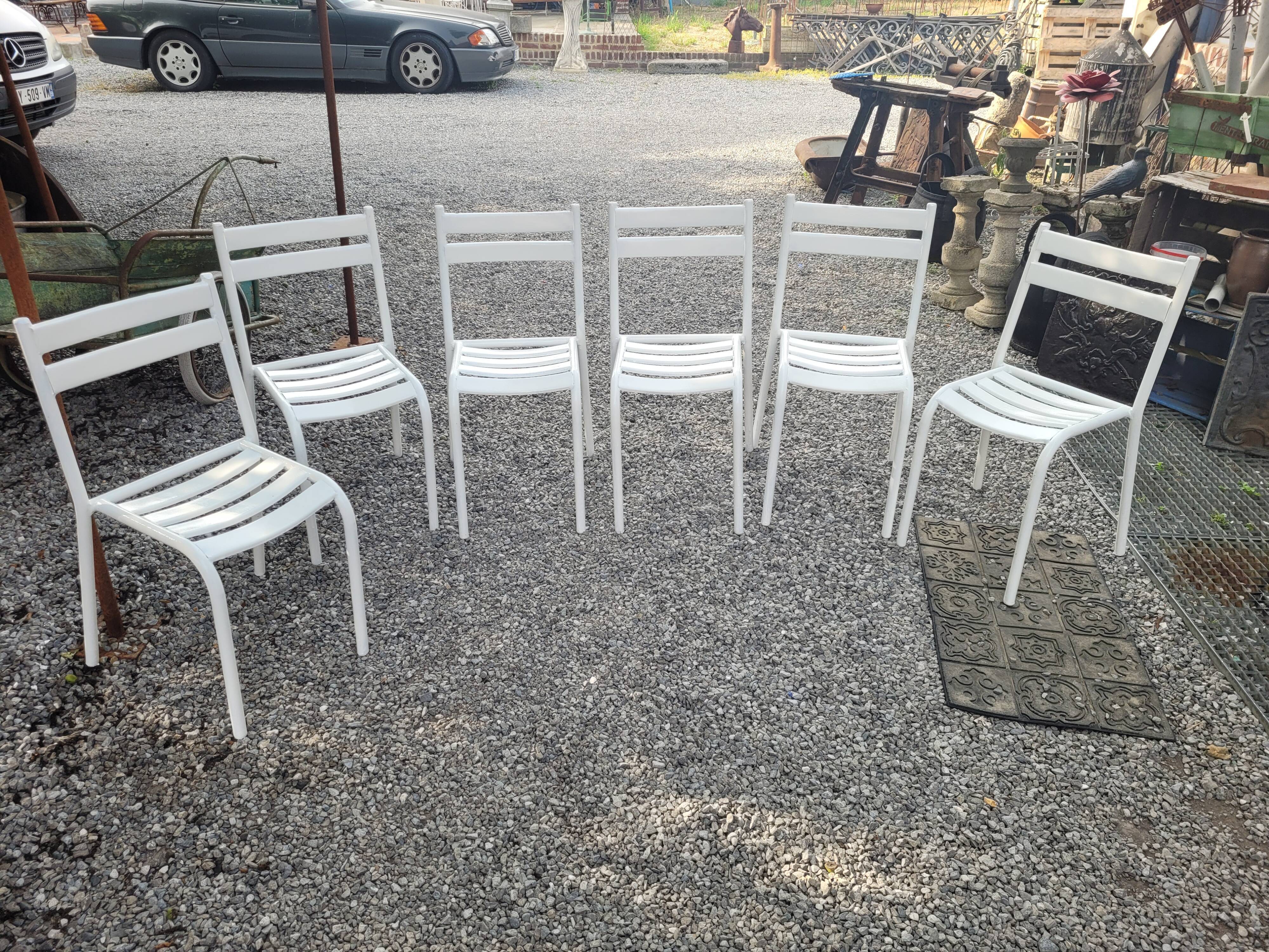 6 iron garden chairs