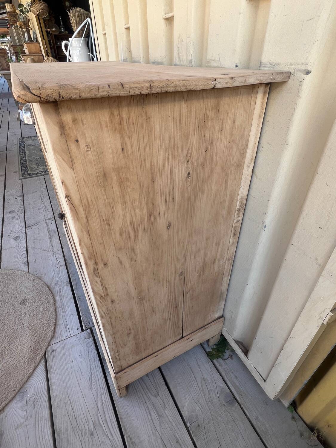 Parisian-style buffet