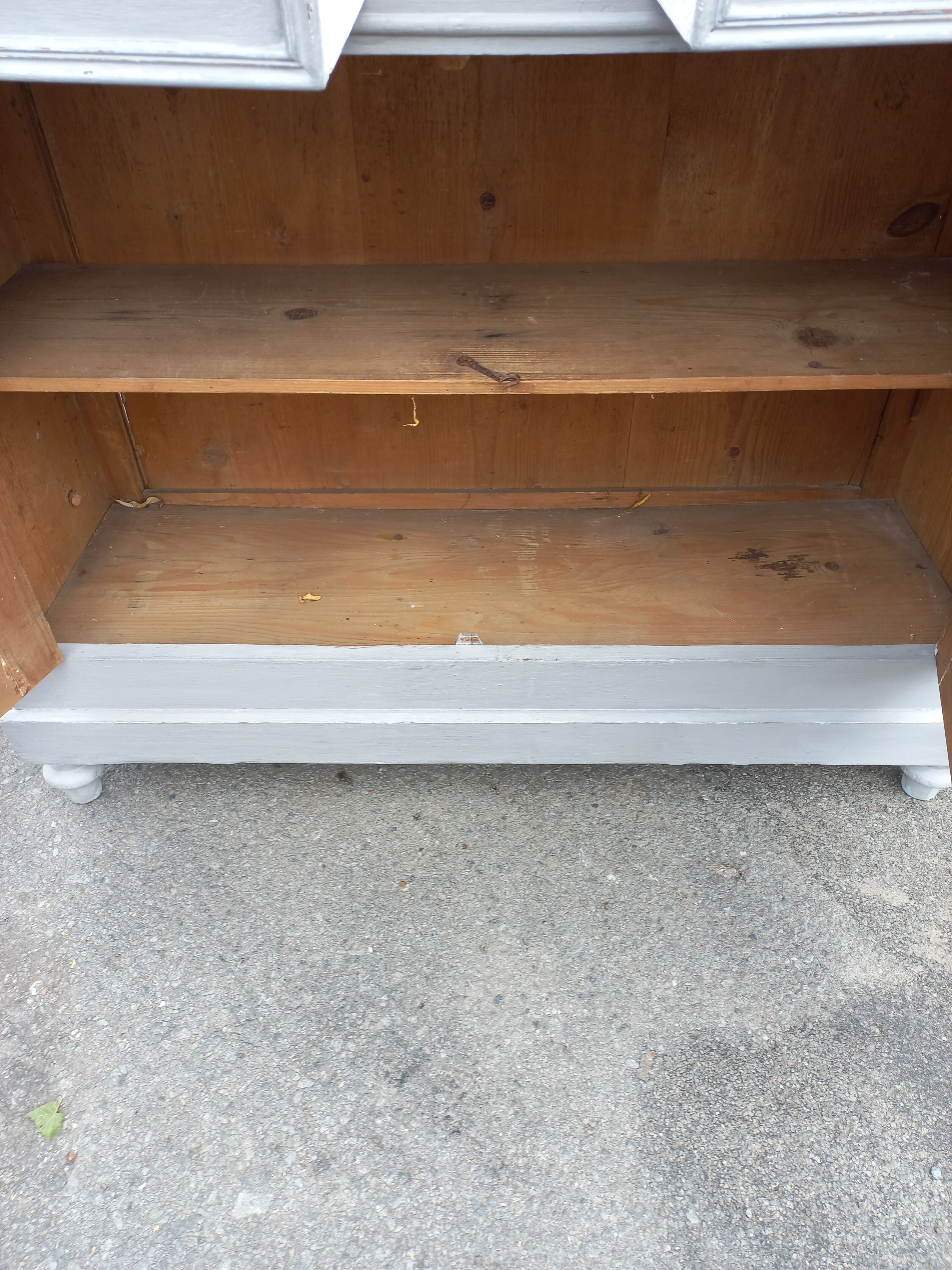 Parisian buffet old gray patina 2 doors 2 drawers