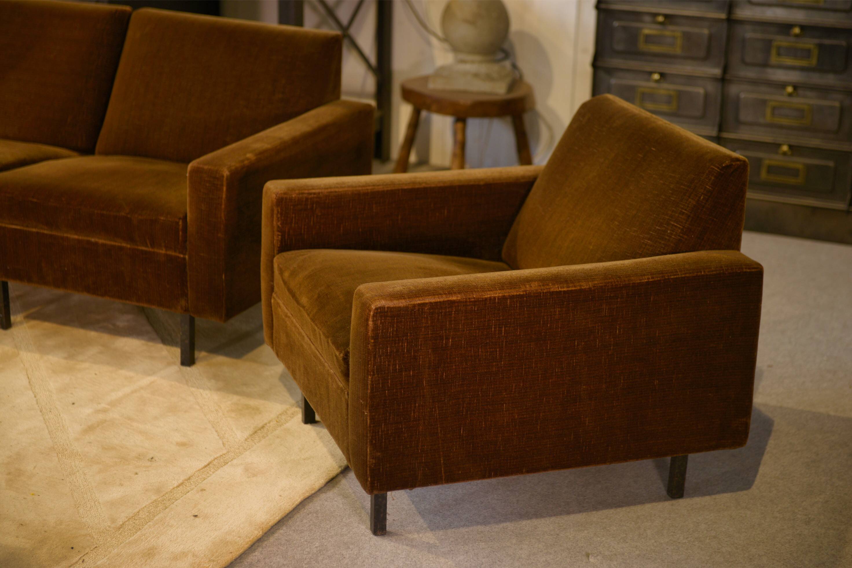 Ensemble canapé et 2 fauteuils en velours marron 1960’s