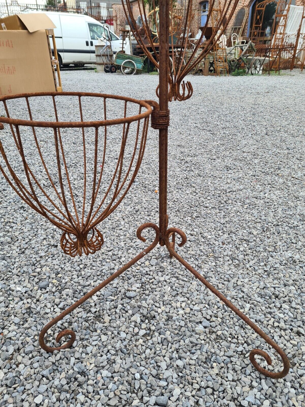 Wrought iron planter