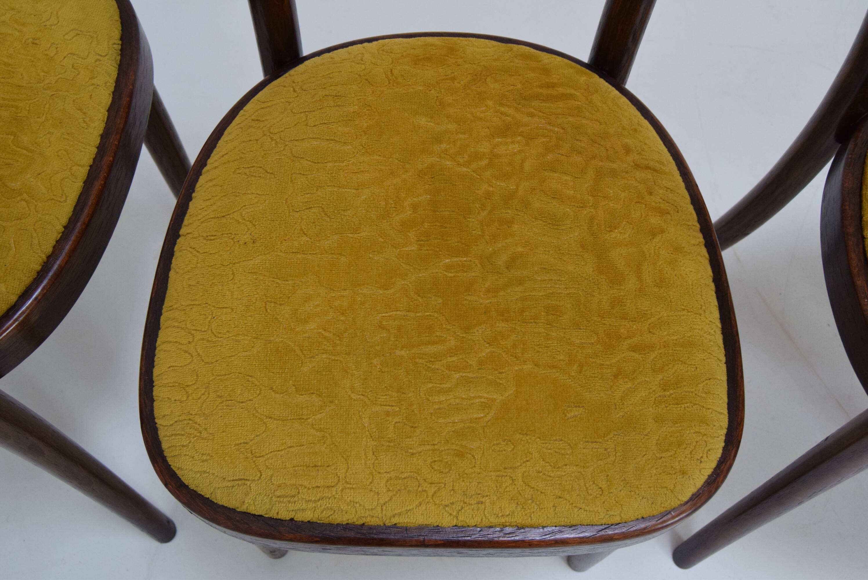 Set of four chairs, Ton, 1960